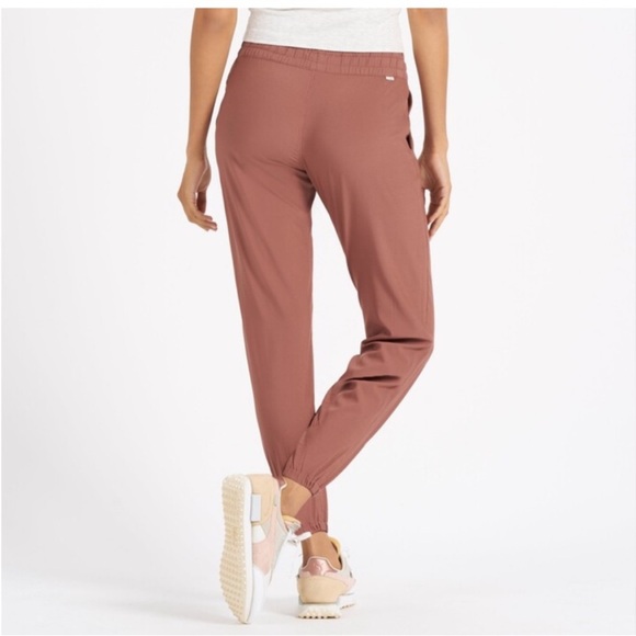 Vuori Womens Pants Weekend Jogger Sz S In Terracotta - Picture 7 of 10